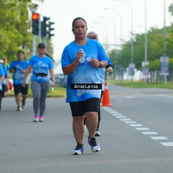 Runner Photo 3223032
