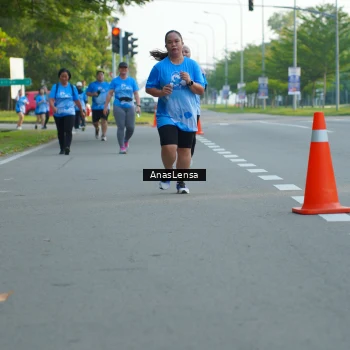 Runner Photo 3223047