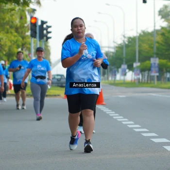 Runner Photo 3223058