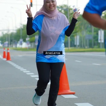 Runner Photo 3223189