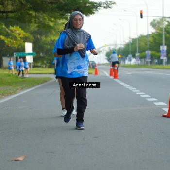 Runner Photo 3223738