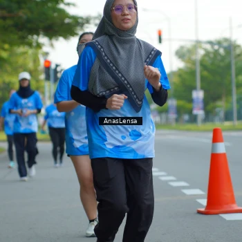 Runner Photo 3223777