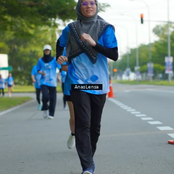 Runner Photo 3223787