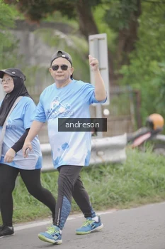 Runner Photo 3223871