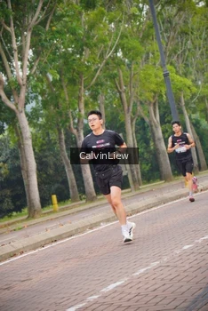 Runner Photo 3224023