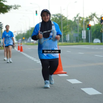 Runner Photo 3224875