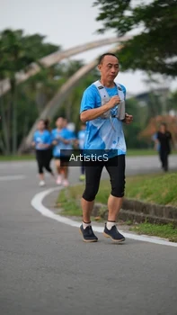 Runner Photo 3225174