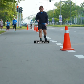 Runner Photo 3226466