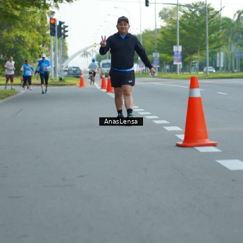 Runner Photo 3226516