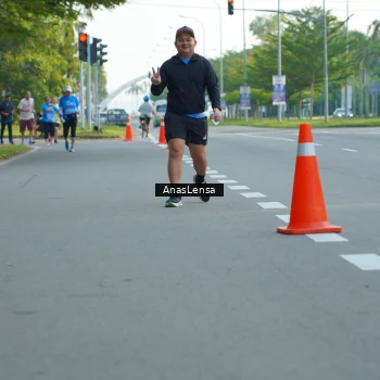 Runner Photo 3226534