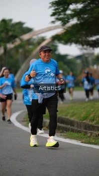 Runner Photo 3226636