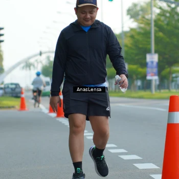Runner Photo 3226677