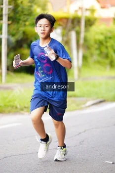 Runner Photo 3226705