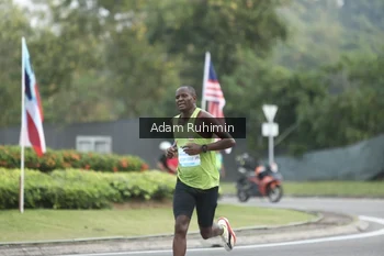 Runner Photo 3226842