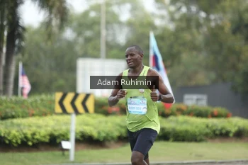 Runner Photo 3226866