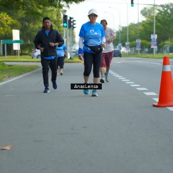 Runner Photo 3226942