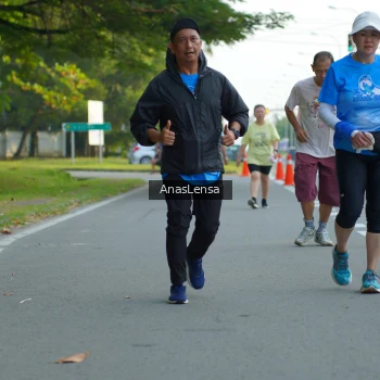 Runner Photo 3227086