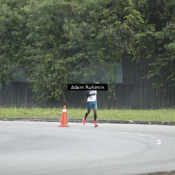 Runner Photo 3227300