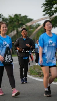 Runner Photo 3227373