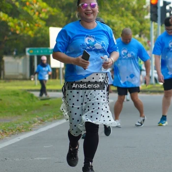 Runner Photo 3227746