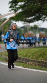 Runner Photo 3227875