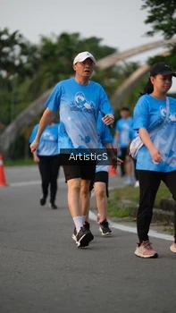 Runner Photo 3228081