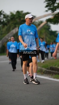 Runner Photo 3228121