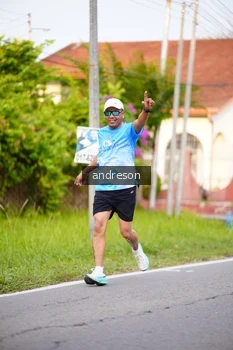 Runner Photo 3228421