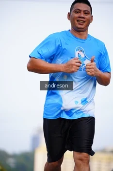 Runner Photo 3229165