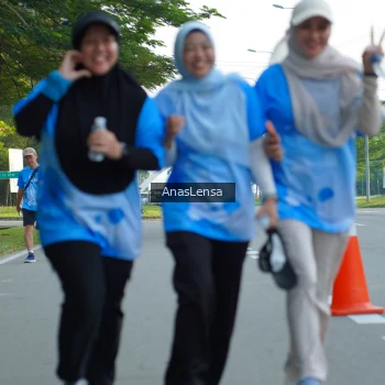 Runner Photo 3229377