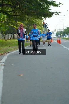 Runner Photo 3229997