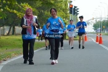 Runner Photo 3230004