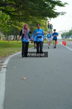 Runner Photo 3230017