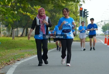 Runner Photo 3230087