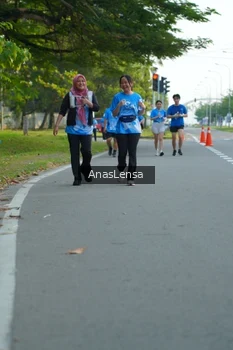 Runner Photo 3230097