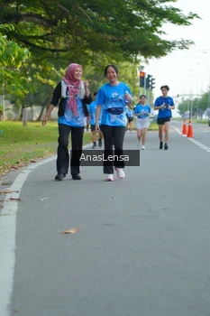 Runner Photo 3230123