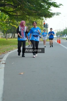 Runner Photo 3230135