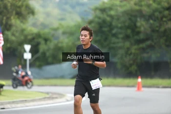Runner Photo 3230136