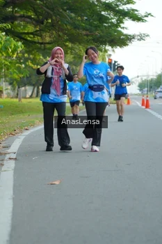 Runner Photo 3230219