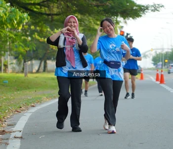 Runner Photo 3230253