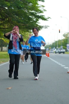 Runner Photo 3230329