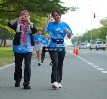 Runner Photo 3230339