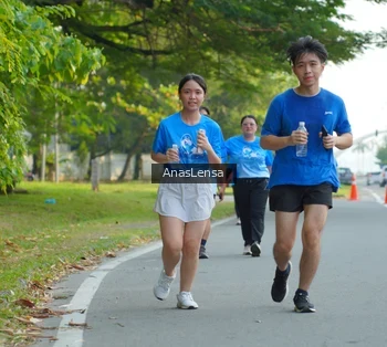 Runner Photo 3230551