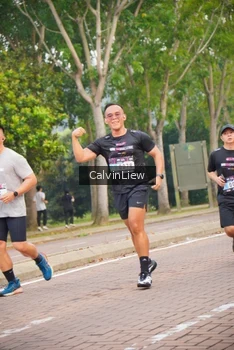 Runner Photo 3230747