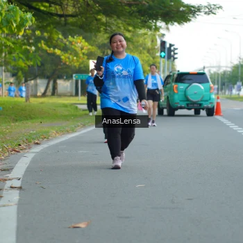 Runner Photo 3231012