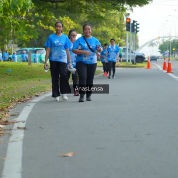 Runner Photo 3231676