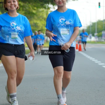 Runner Photo 3232425