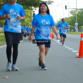 Runner Photo 3232533