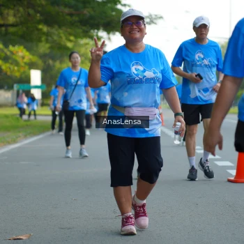 Runner Photo 3232875