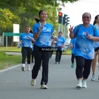 Runner Photo 3233111